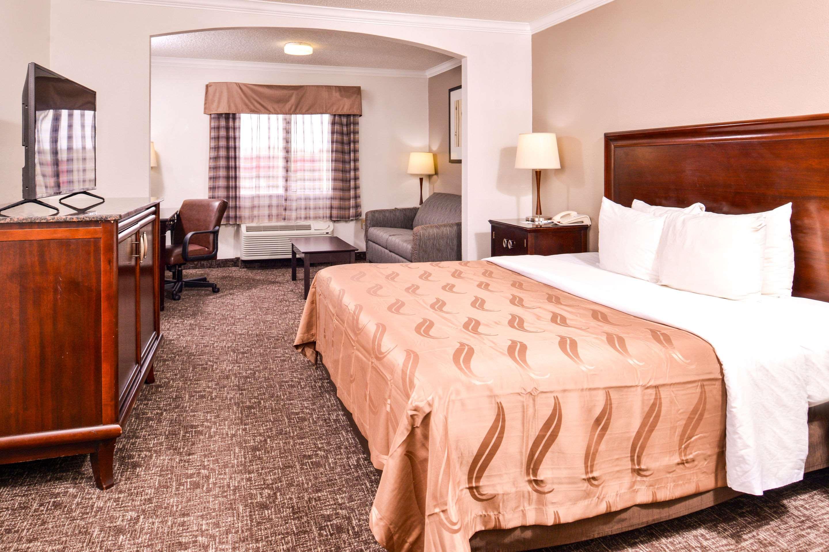 Quality Inn & Suites Beaumont Kültér fotó