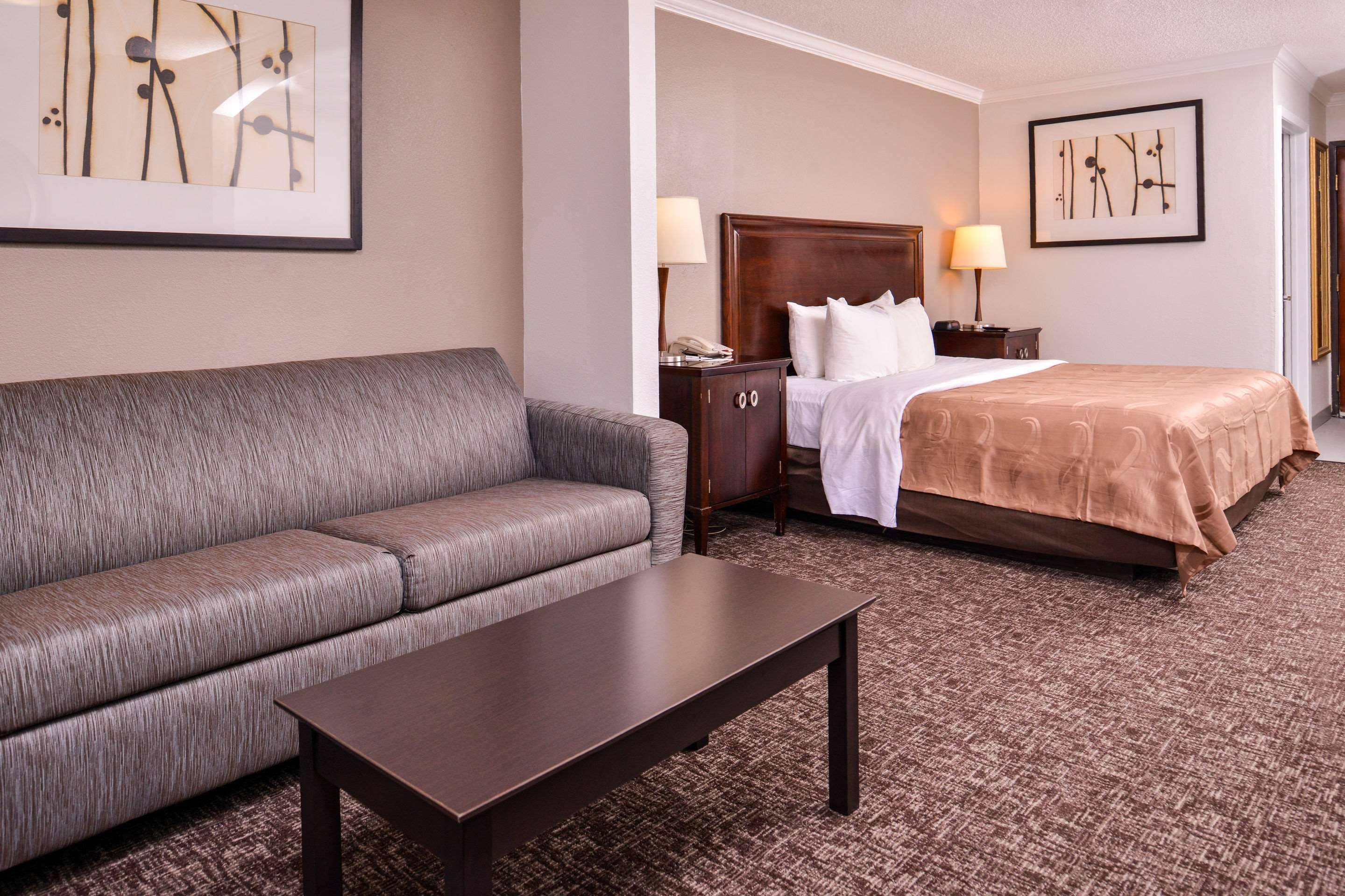 Quality Inn & Suites Beaumont Kültér fotó
