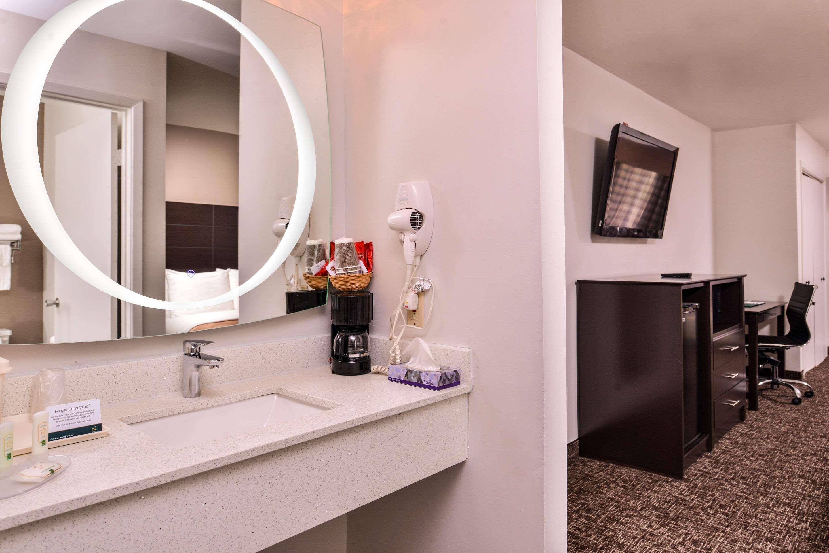 Quality Inn & Suites Beaumont Kültér fotó