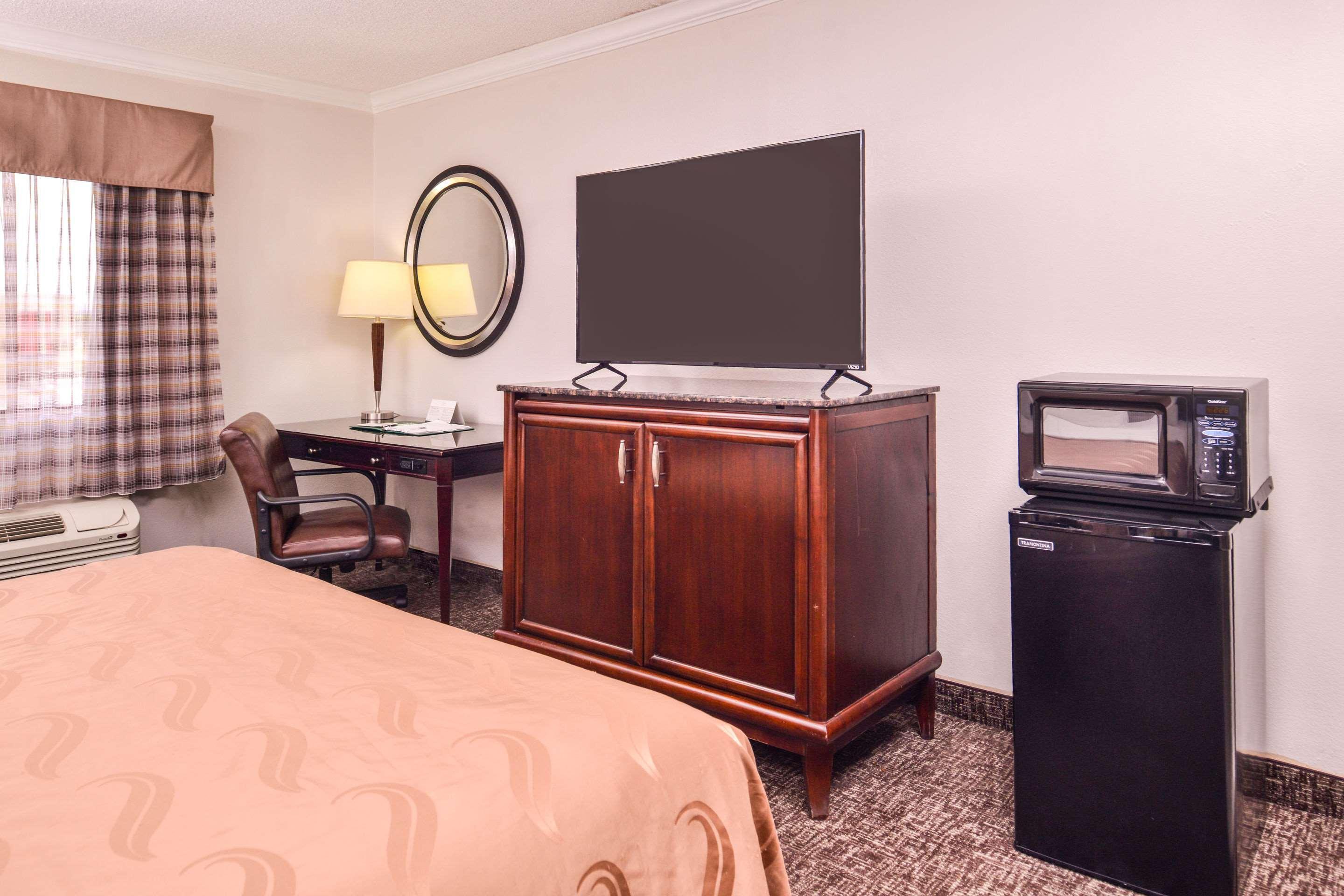 Quality Inn & Suites Beaumont Kültér fotó