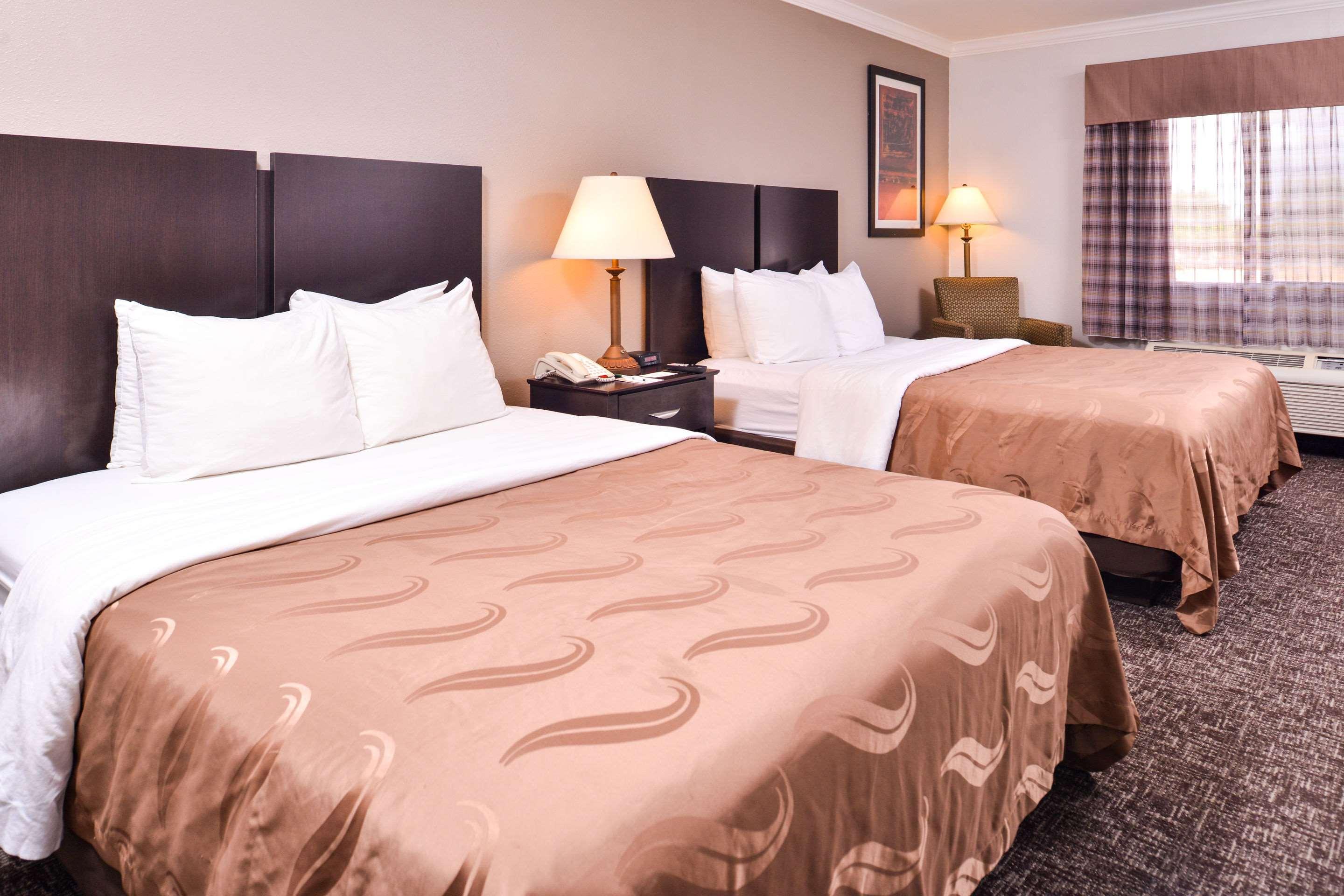 Quality Inn & Suites Beaumont Kültér fotó