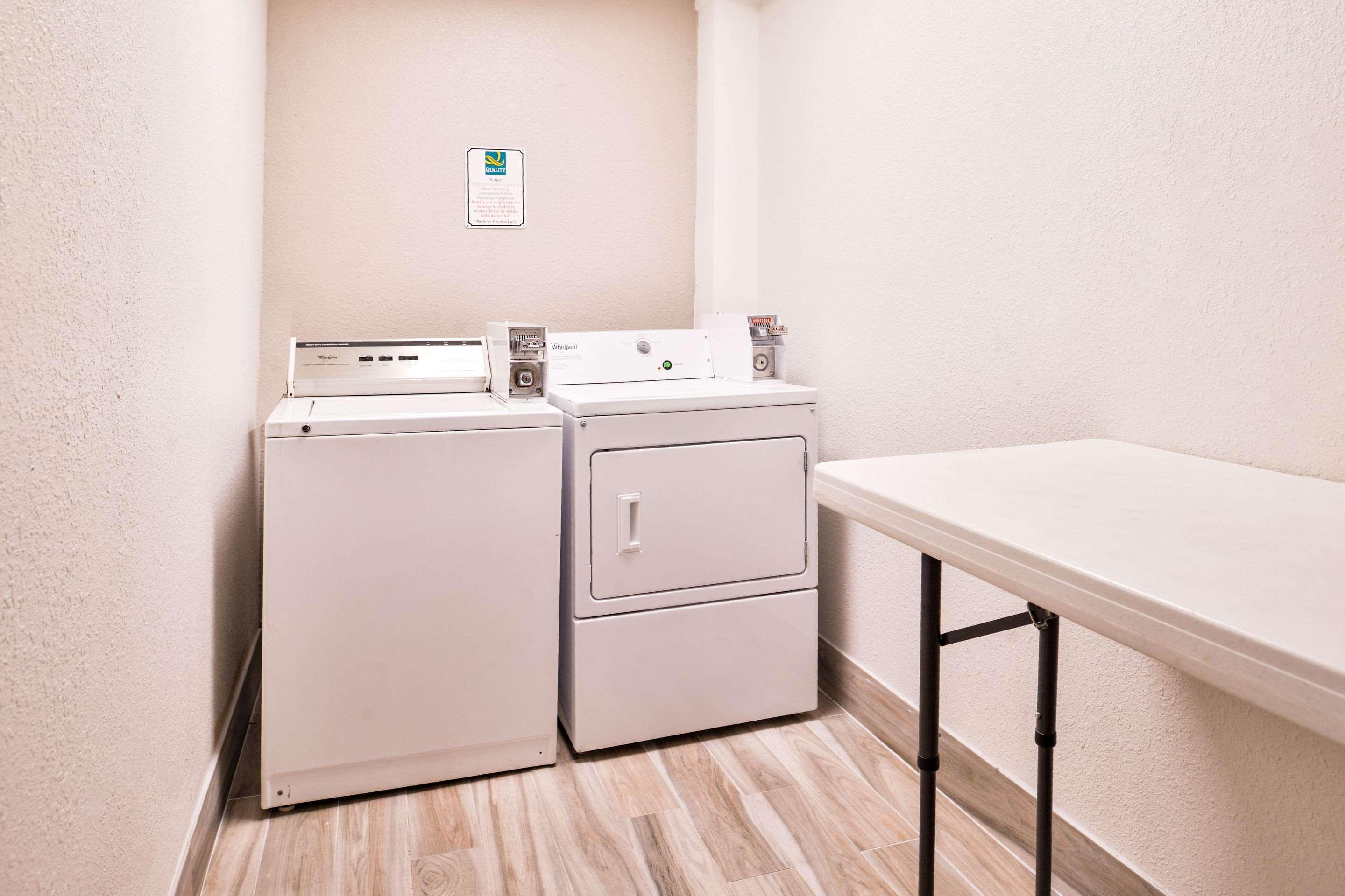 Quality Inn & Suites Beaumont Kültér fotó