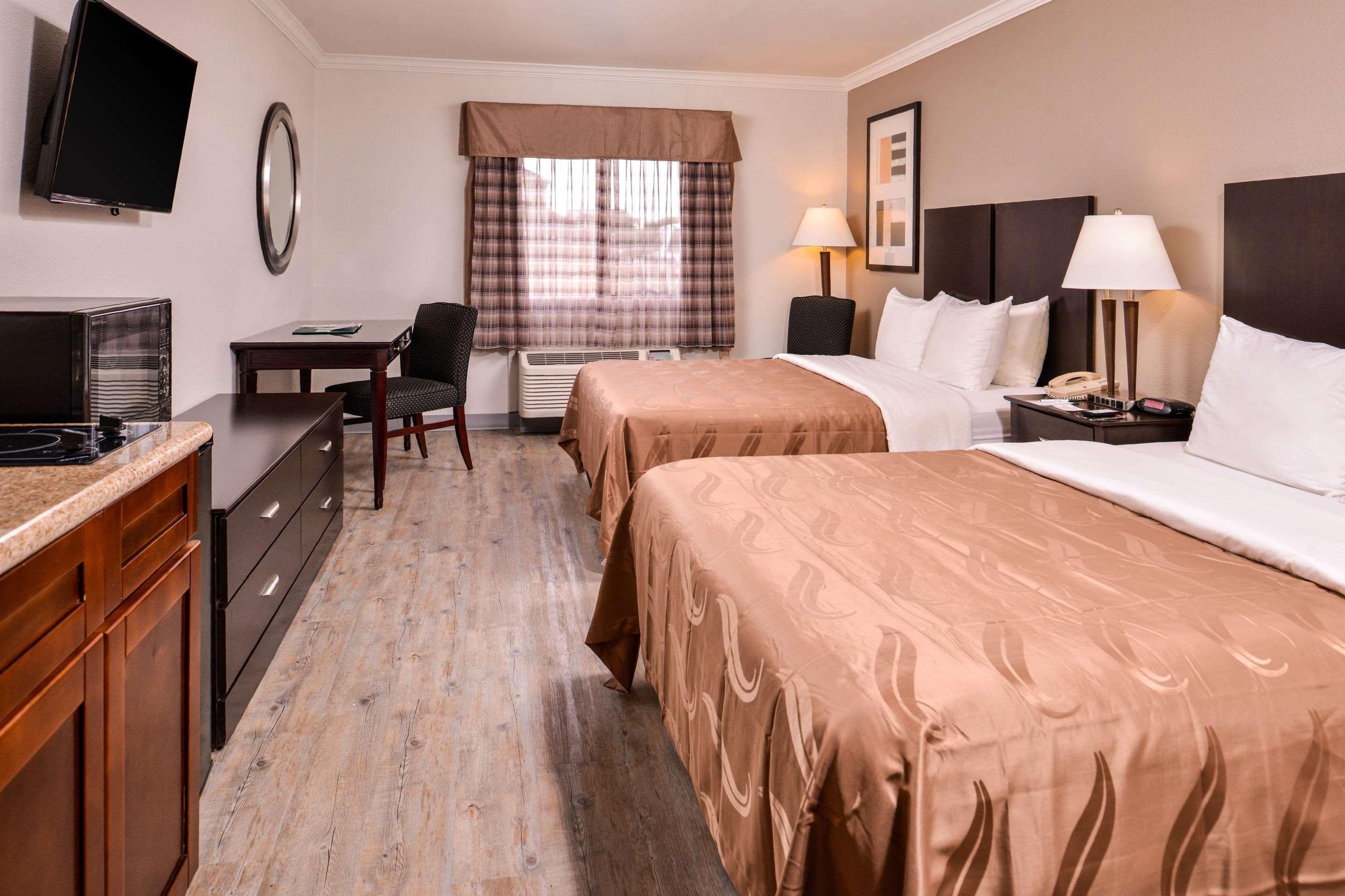 Quality Inn & Suites Beaumont Kültér fotó
