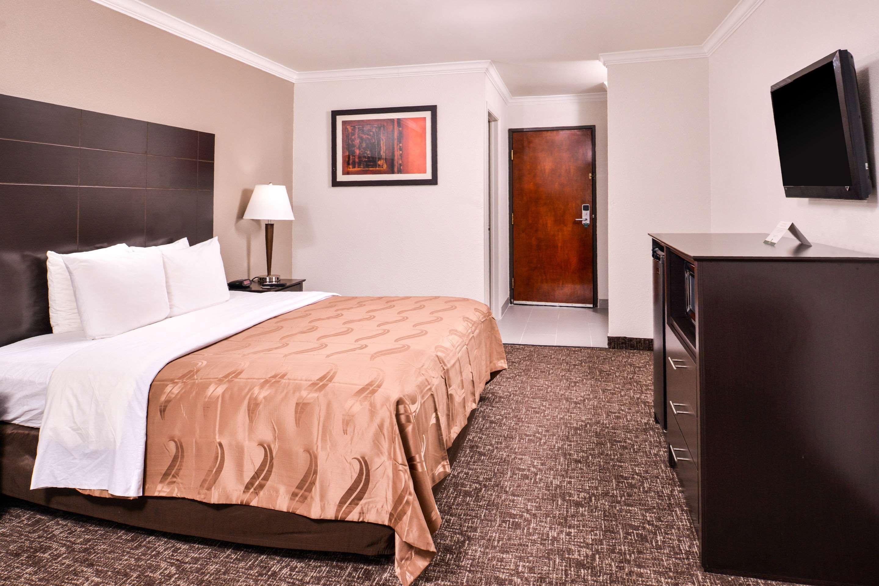 Quality Inn & Suites Beaumont Kültér fotó
