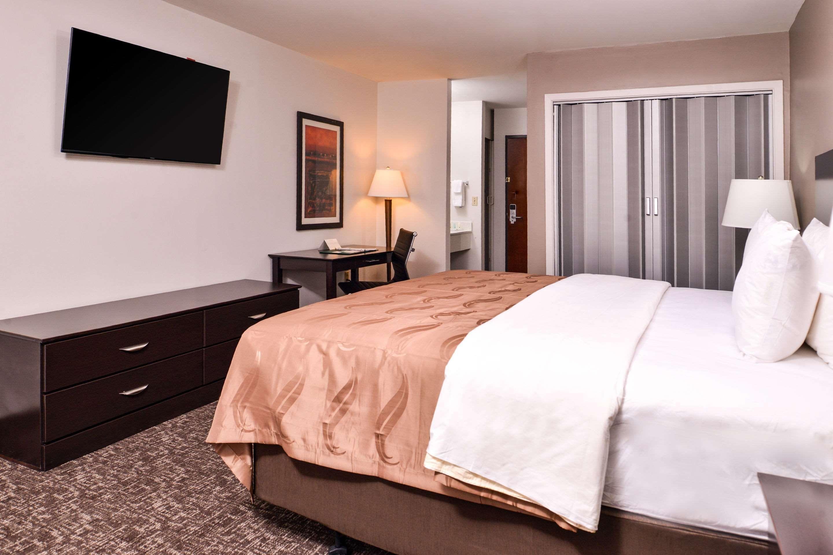 Quality Inn & Suites Beaumont Kültér fotó