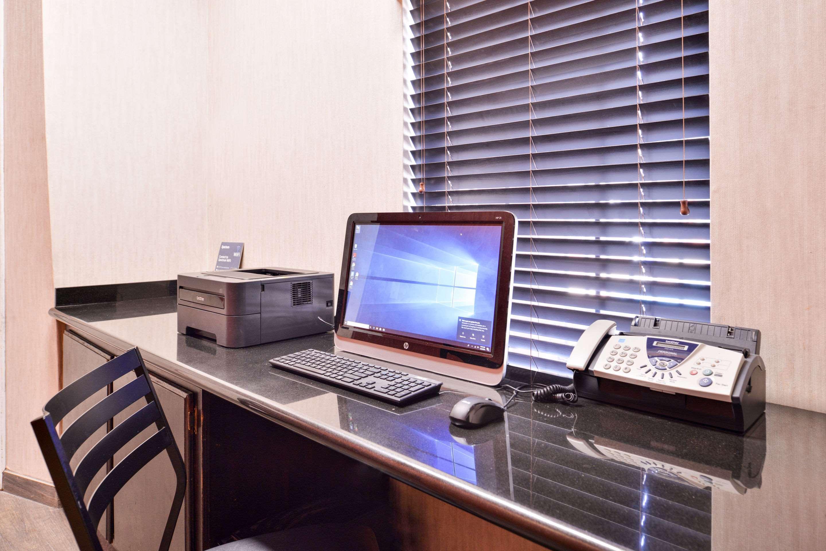 Quality Inn & Suites Beaumont Kültér fotó