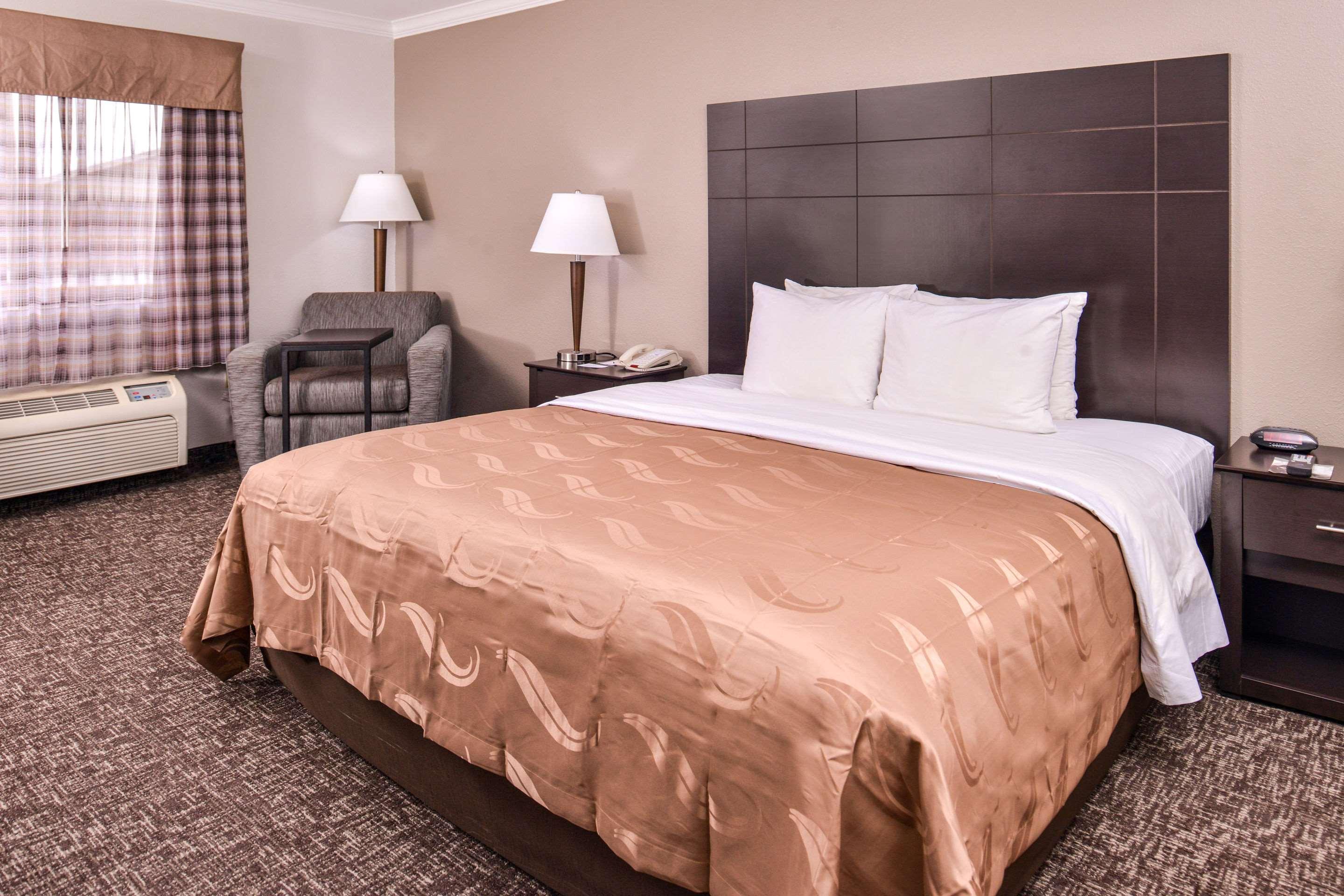 Quality Inn & Suites Beaumont Kültér fotó